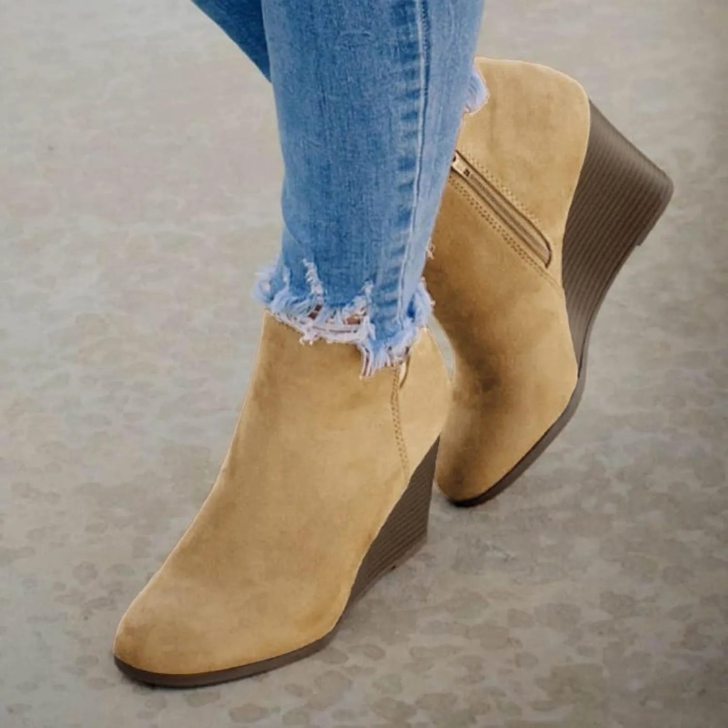 Ankle Boots for Women, Womens Cowboy Boots Low Heel Pointed Toe Retro Cowgirl Boots Chunky Heels Zipper Short Boots