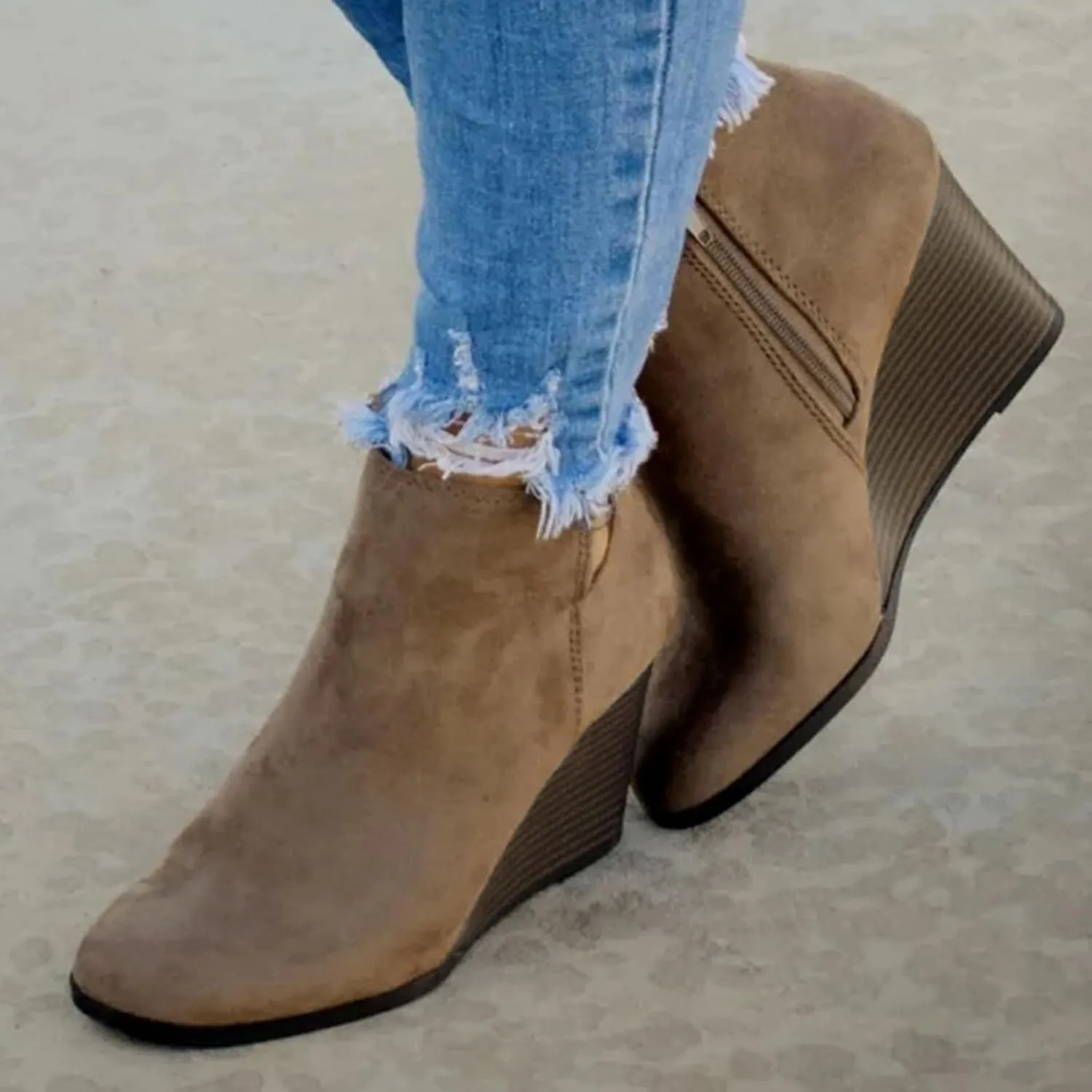 Ankle Boots for Women, Womens Cowboy Boots Low Heel Pointed Toe Retro Cowgirl Boots Chunky Heels Zipper Short Boots