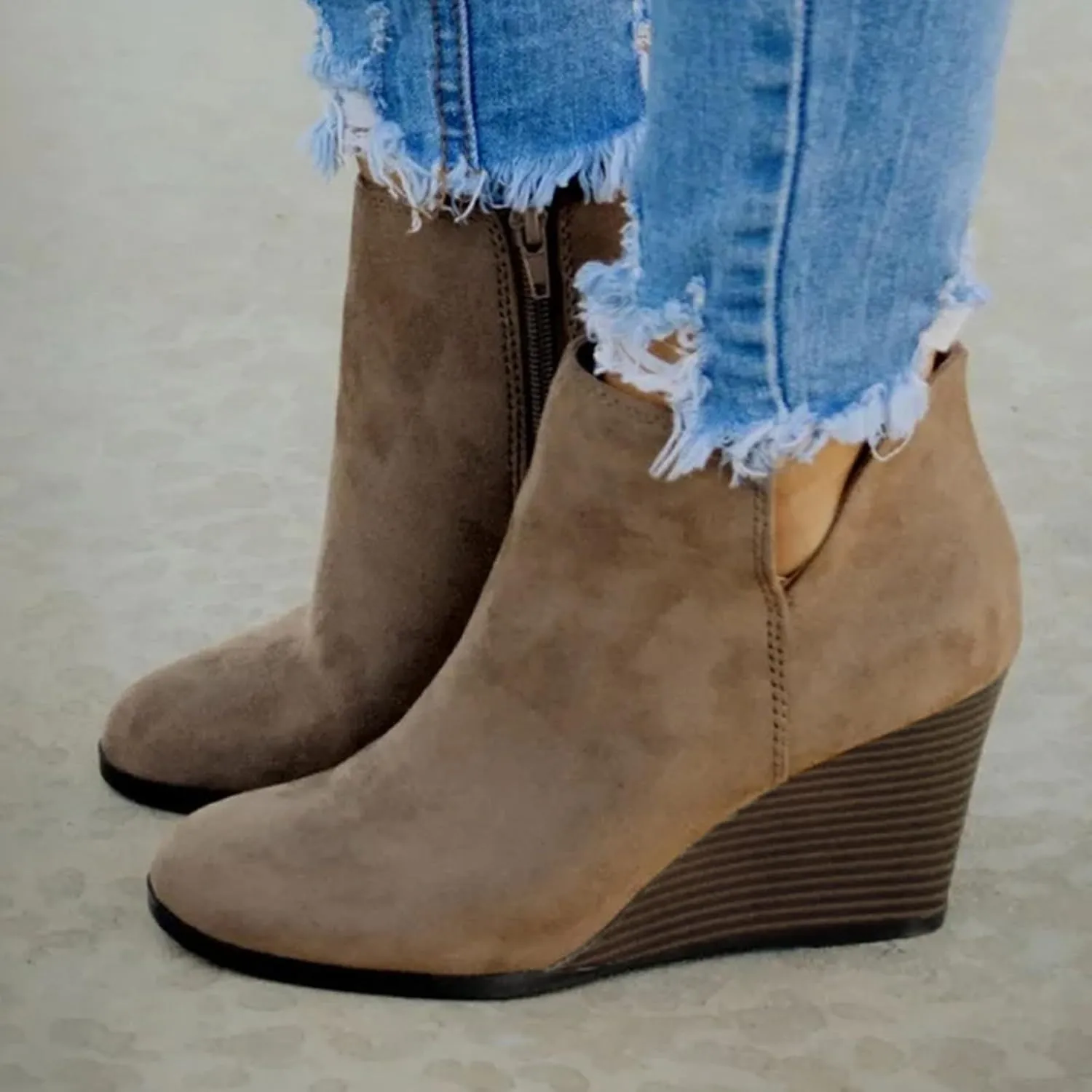 Ankle Boots for Women, Womens Cowboy Boots Low Heel Pointed Toe Retro Cowgirl Boots Chunky Heels Zipper Short Boots