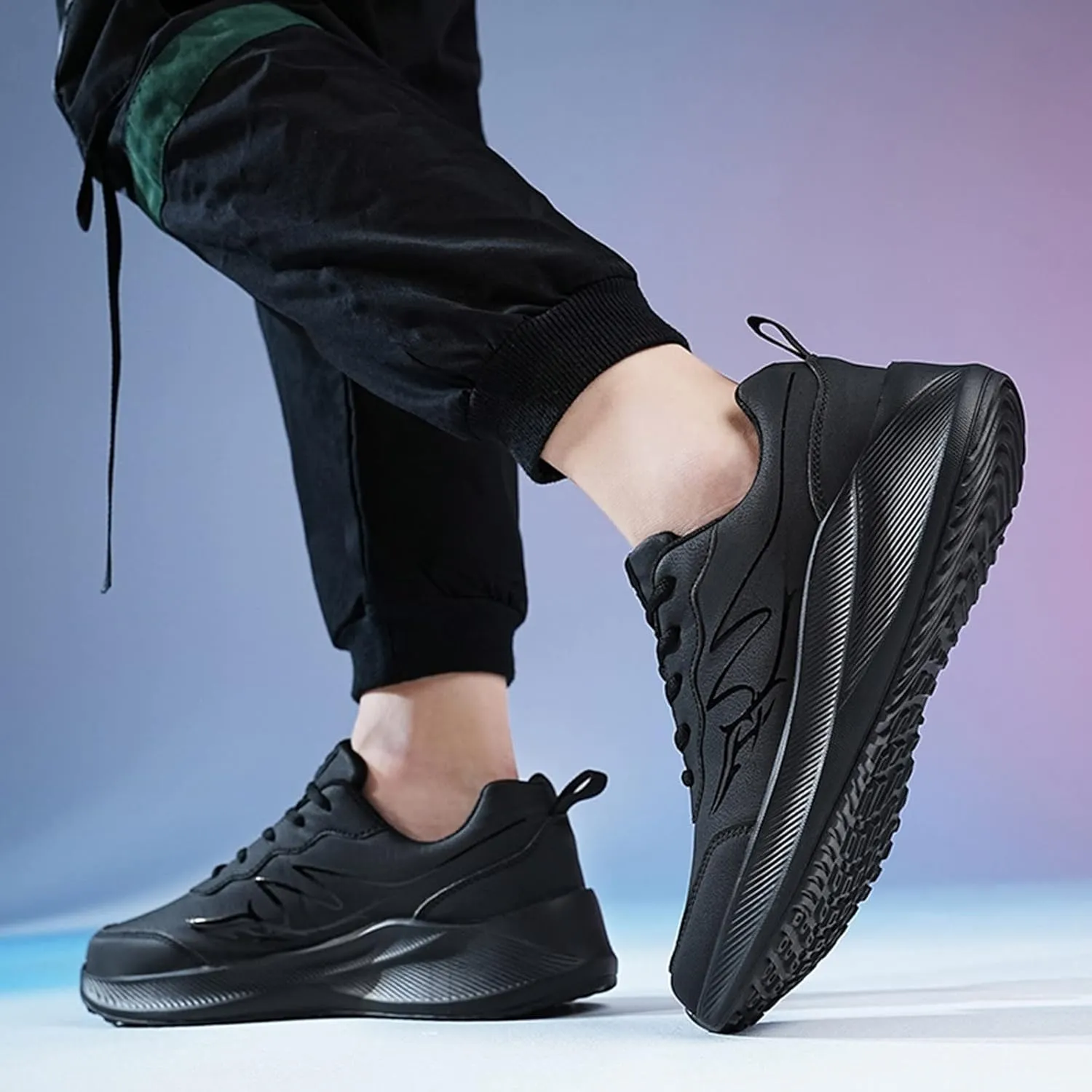 Fashion Men Sports Shoes Flat Thick Bottom Non Slip Lace Up Upper Comfortable Sneaker Shoes for Men Fashion