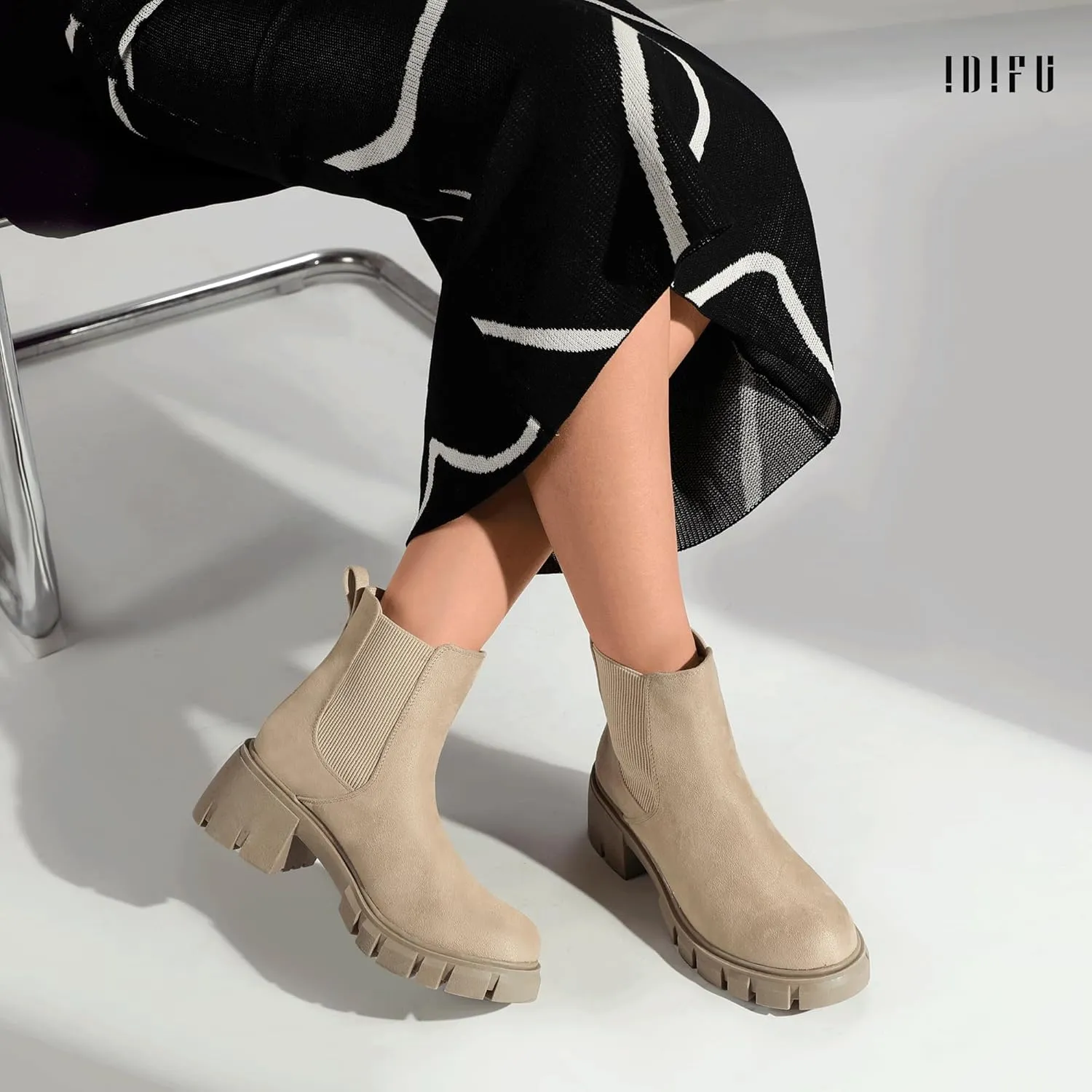 IDIFU IN2 Chelsea Boots Women Ankle Boots for Women Platform Low Heel Short Chunky Lug Sole Block Round Toe Boots Fall Dress Comfortable Fashion Booties for Women Elastic Heeled Boots