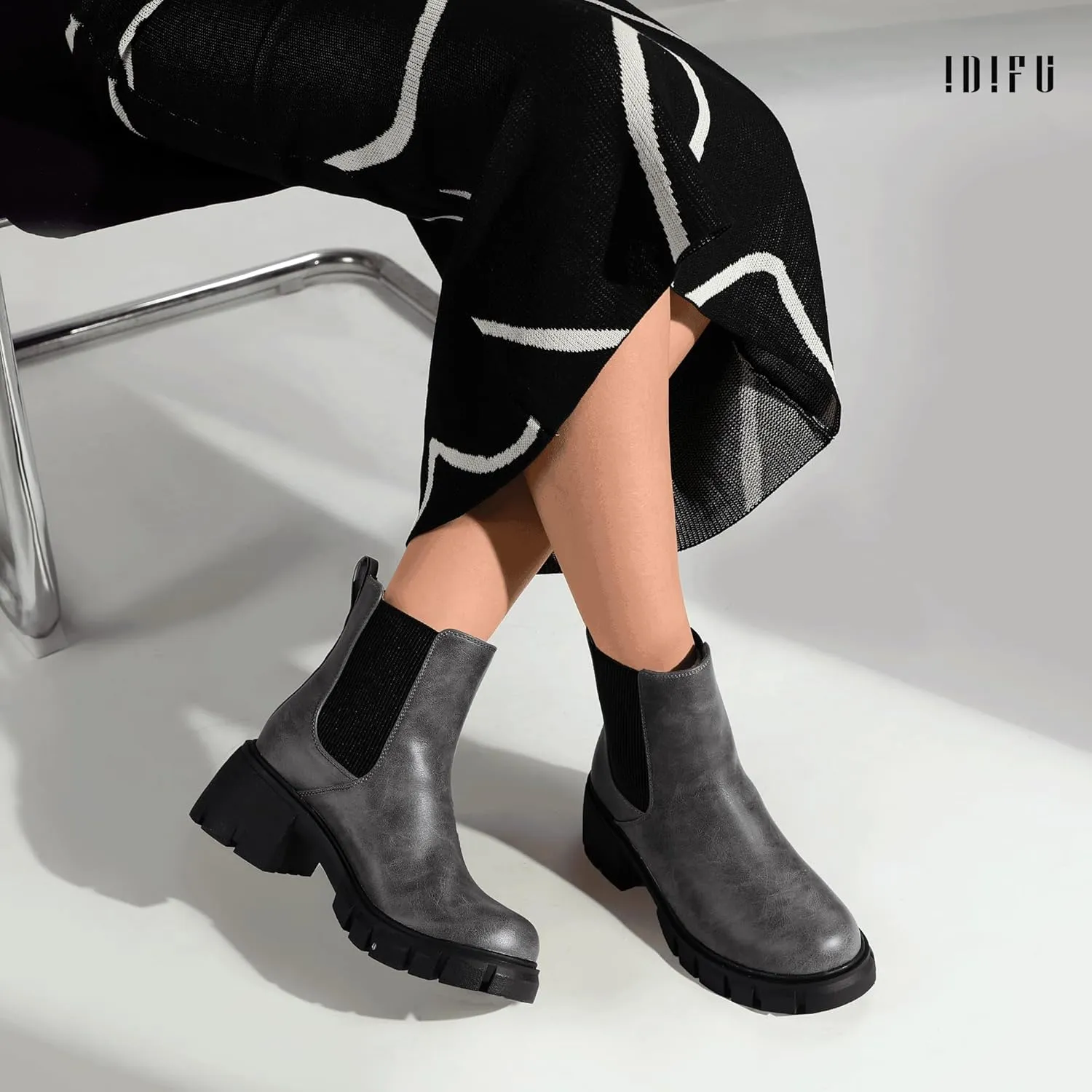 IDIFU IN2 Chelsea Boots Women Ankle Boots for Women Platform Low Heel Short Chunky Lug Sole Block Round Toe Boots Fall Dress Comfortable Fashion Booties for Women Elastic Heeled Boots