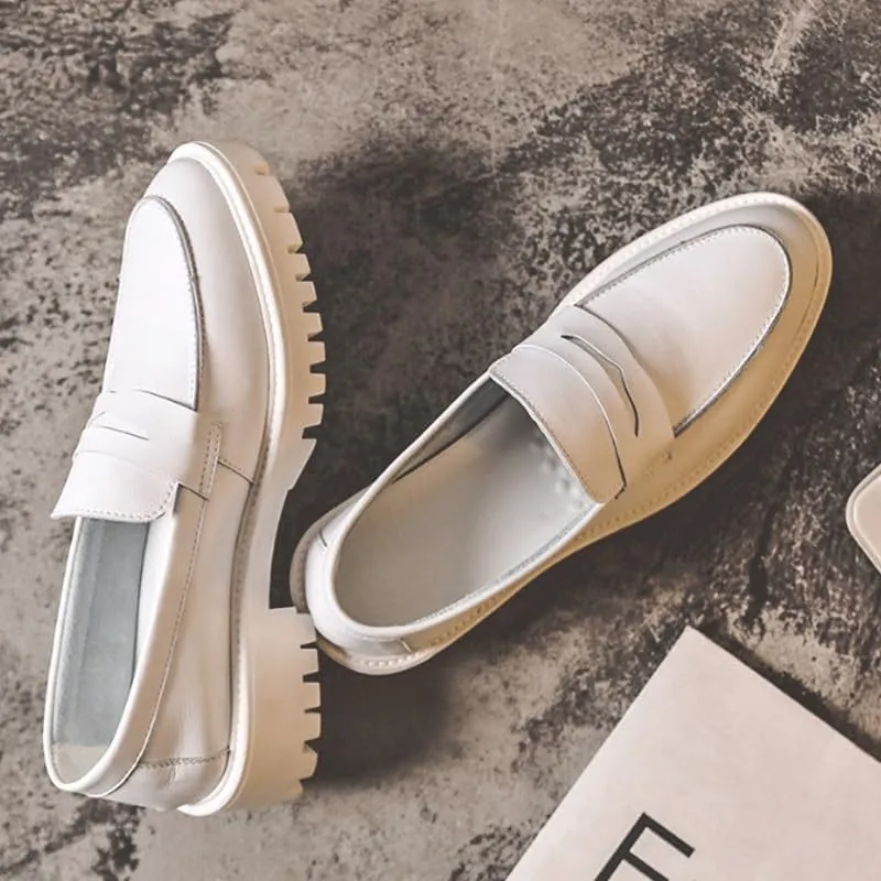 Men's Casual Flats Soft Driving Walking Loafer Shoes Breathable Comfort Business Oxford Shoes Men Classic Patent Leather Shoes