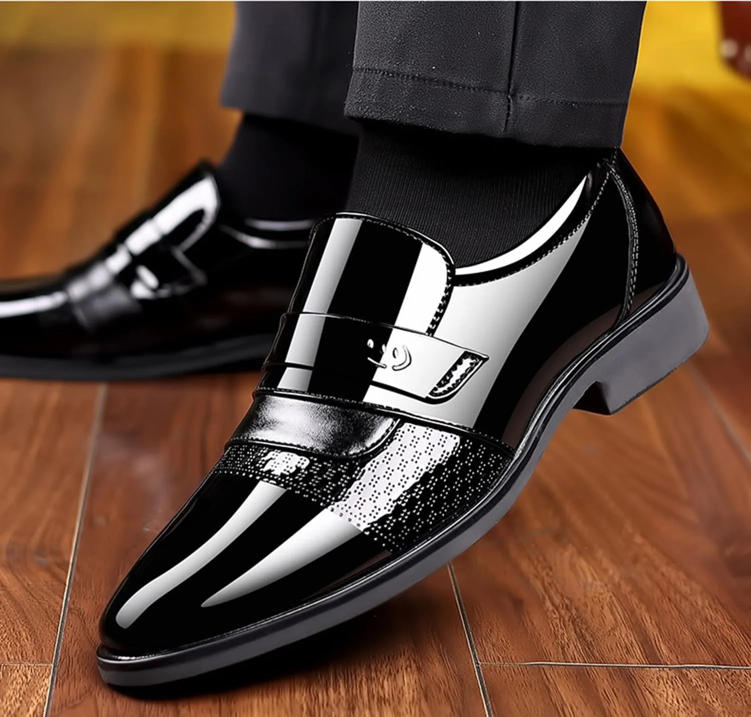 Men's Dress Loafers Shoes Patent Leather Comfy Breathable Driving Shoes Moccasins Oxford Business Shoes for Men