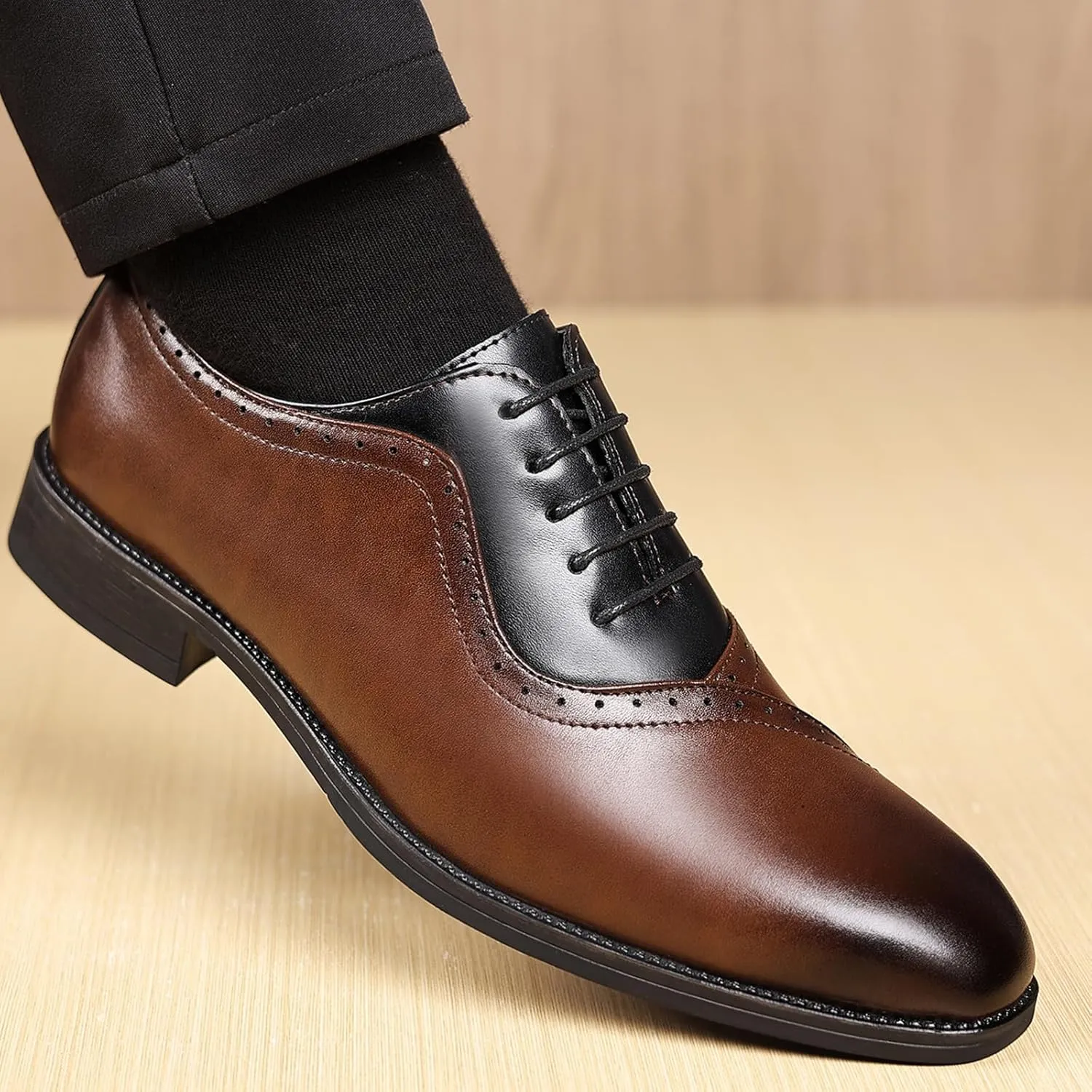 Men's Leather Patchwork Two Tone Dress Oxfords Shoes Fashion Carved Cap-Toe Lace up Low Top Derby Shoes Casual Business Office Wedding Formal Shoes