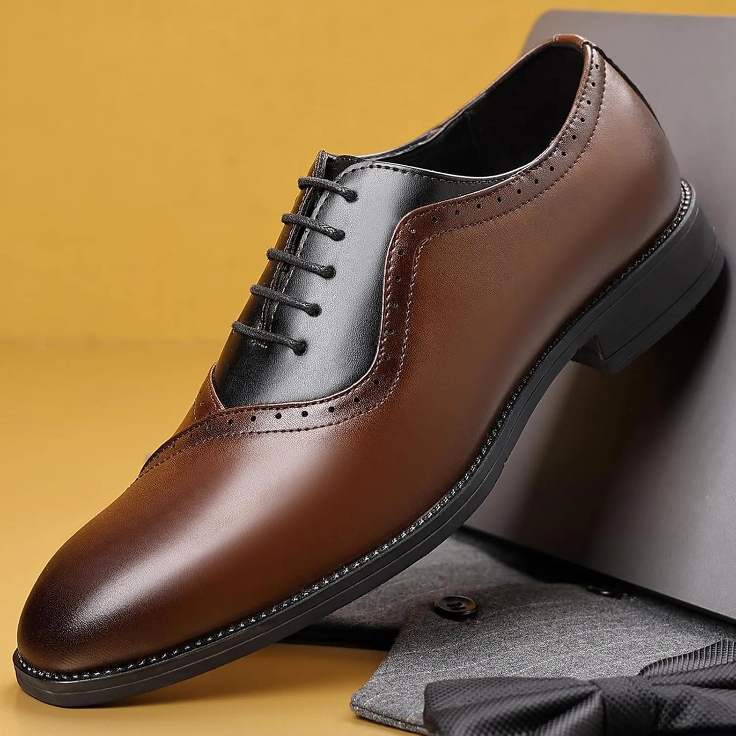 Men's Leather Patchwork Two Tone Dress Oxfords Shoes Fashion Carved Cap-Toe Lace up Low Top Derby Shoes Casual Business Office Wedding Formal Shoes
