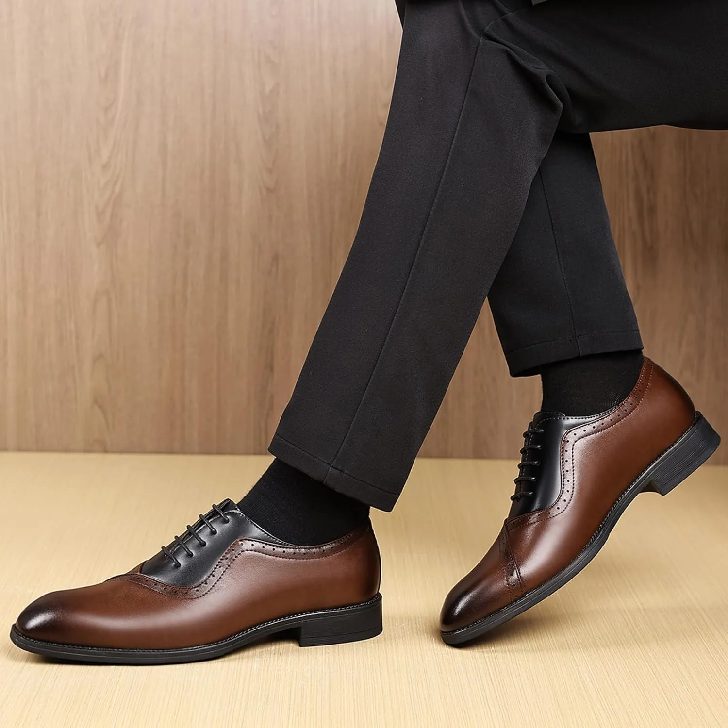 Men's Leather Patchwork Two Tone Dress Oxfords Shoes Fashion Carved Cap-Toe Lace up Low Top Derby Shoes Casual Business Office Wedding Formal Shoes