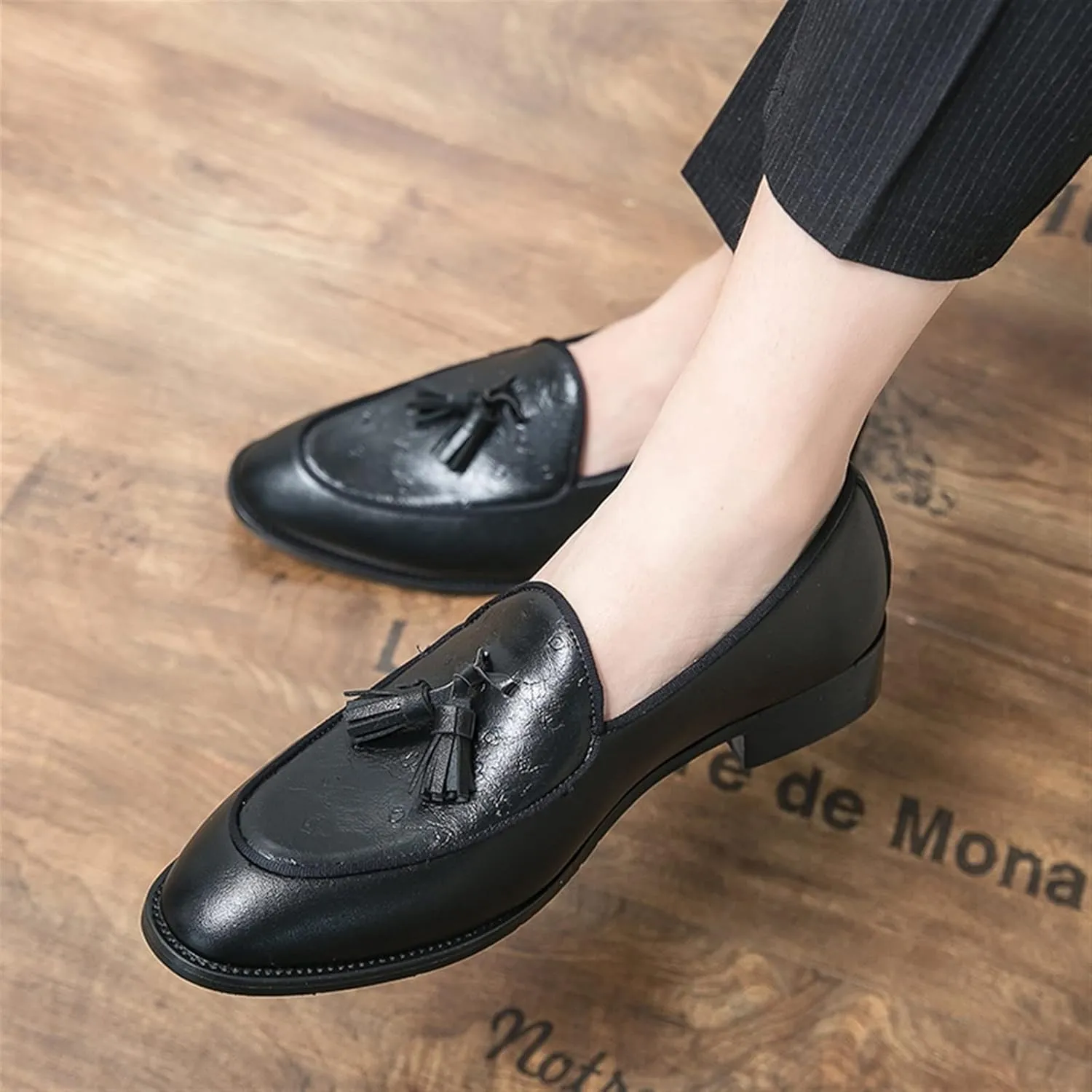New Men's Loafers Tassel Loafer Shoes Leather Anti-slip Flat Heel Lightweight Casual Slip-ons