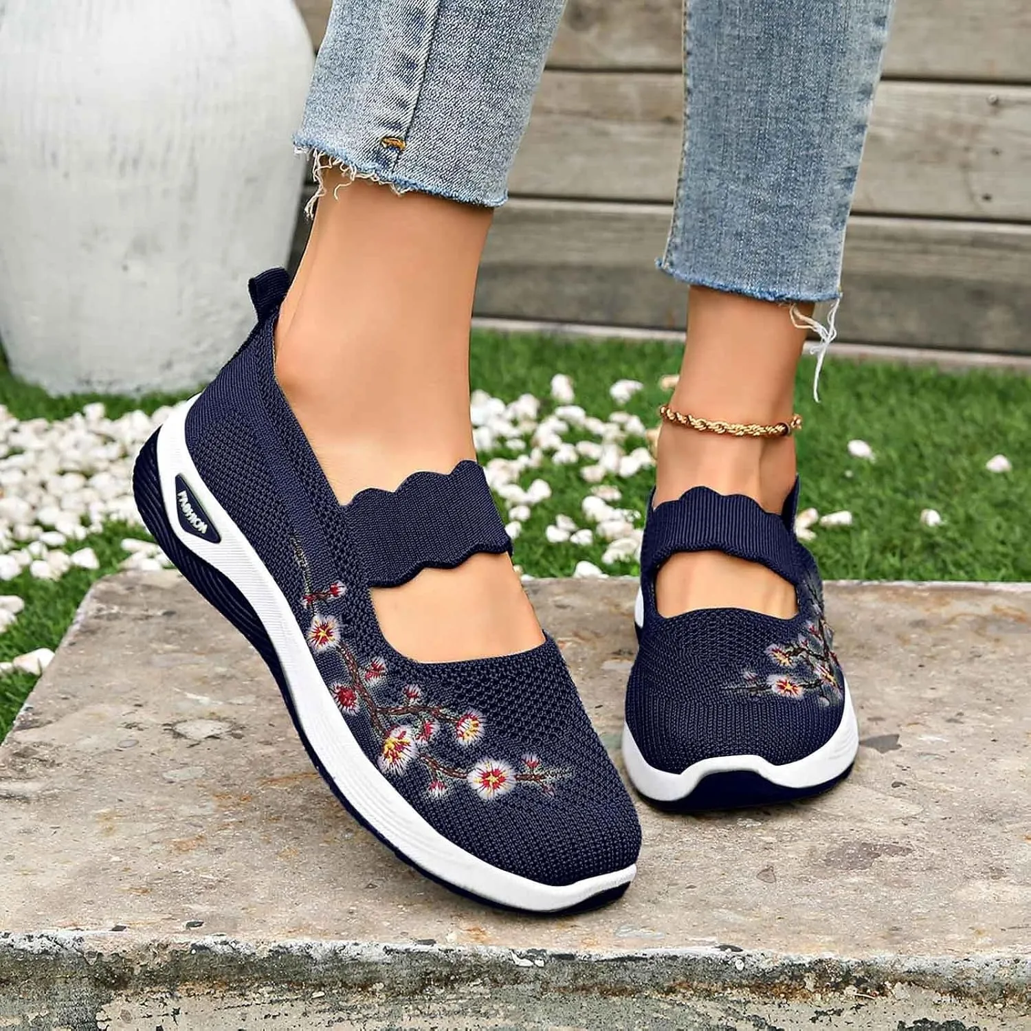 Women's Knitted Mesh Flat Loafers Slip-On Breathable Comfortable Low Top Sport Shoes Fashion Casual Basketball Shoes