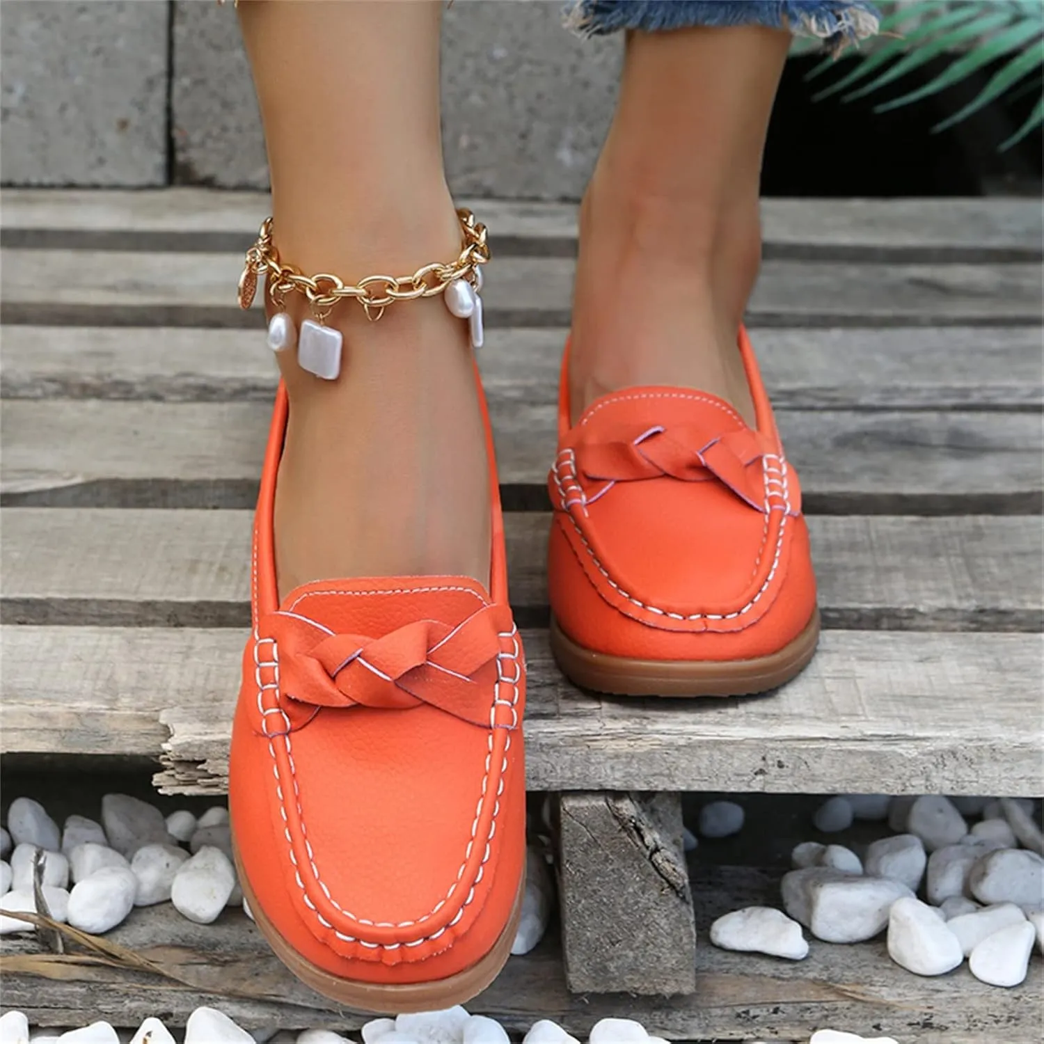 Women's Leather Flats Shoes Slip-Ons Casual Walking Loafers Breathable Driving Flats Shoes Orthopedic Loafers